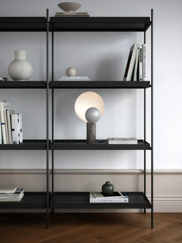 Кеш | Настільна лампа з сірого мармуру | Метт Грей, «Дизайн для людей».
