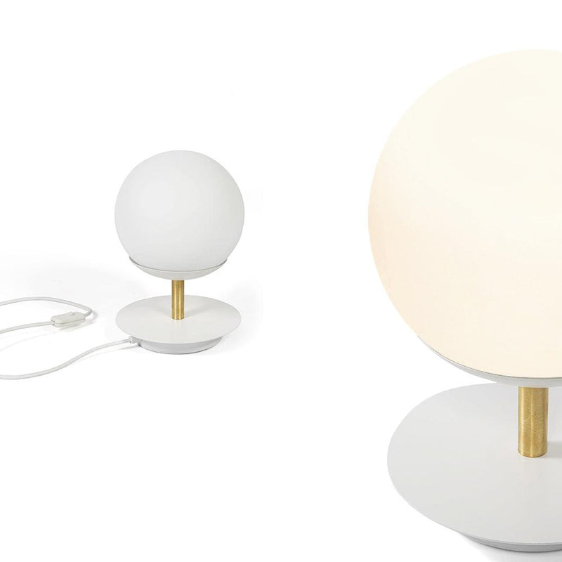 Латунь - біла настільна лампа з вимикачем Plaat ST, настільна лампа Ummo